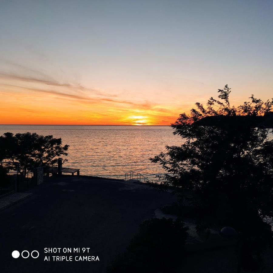 Acacia Apartmani Sutomore Buitenkant foto