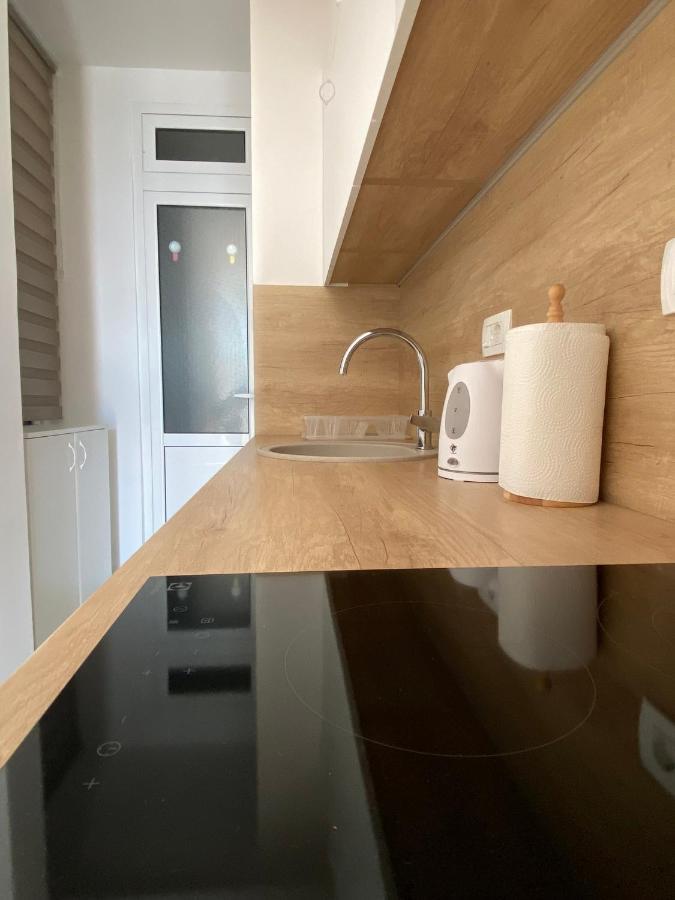Acacia Apartmani Sutomore Buitenkant foto