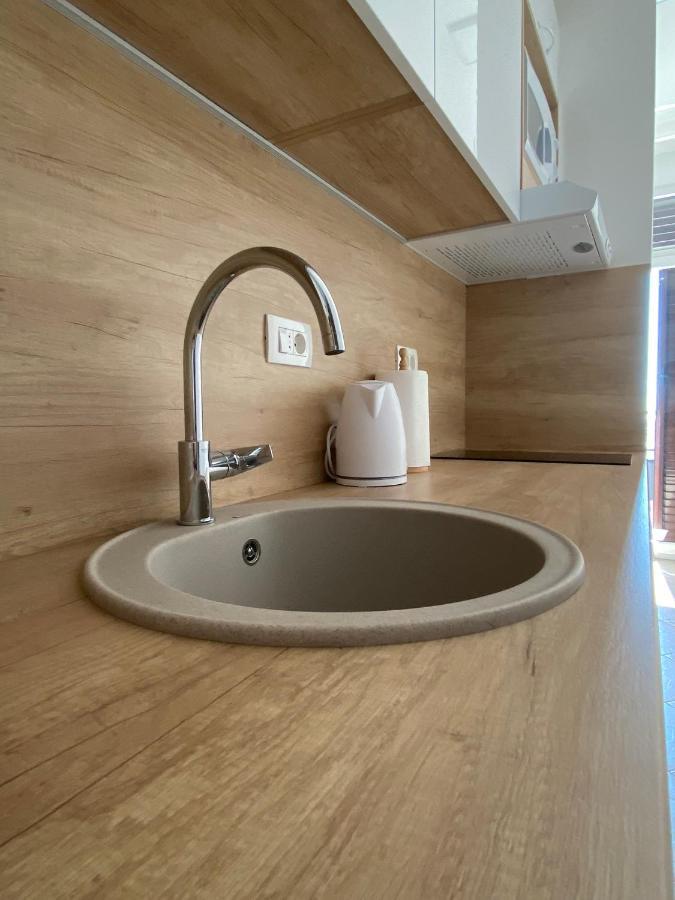 Acacia Apartmani Sutomore Buitenkant foto